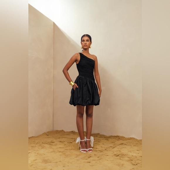 Elexiay Lagos Asymmetric One-Shoulder Mixed Media Dress ✨🔥🔥SZ M - Picture 3 of 11